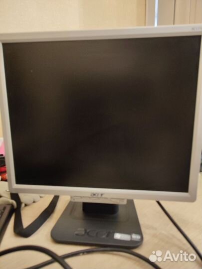 Монитор Acer 19 диагональ