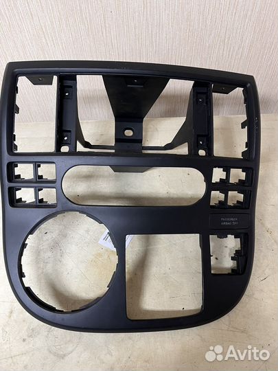 Центральная консоль торпеды VW T5 Мультивен