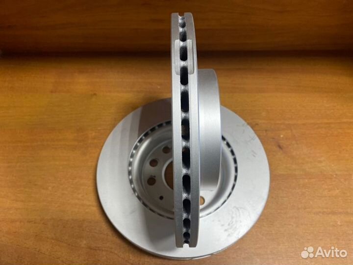 Диск тормозной передний Vag Golf 2003 - 2016