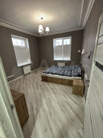 2-к. квартира, 58 м², 1/2 эт.