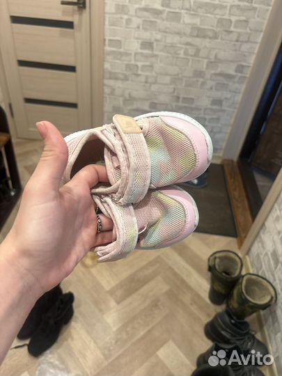Кроссовки для девочки 25 размер