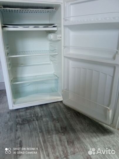 Холодильник бу маленький 80 см