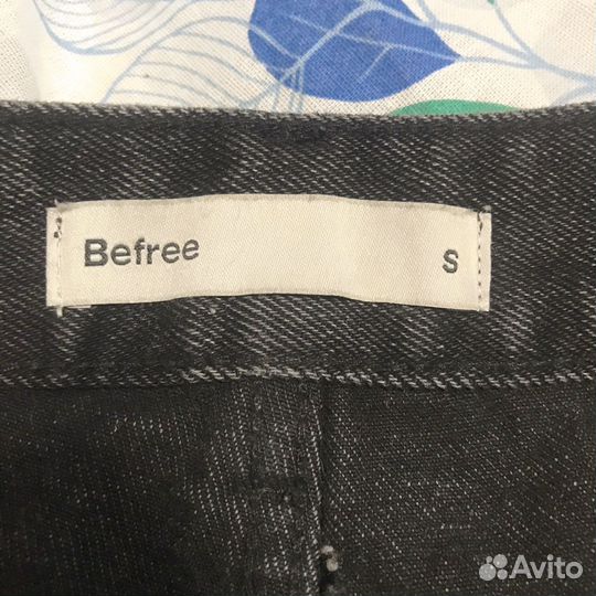 Джинсы широкие s