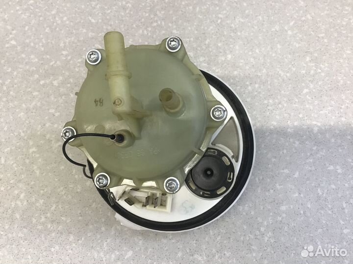 Корпус топливного фильтра Audi Q7 4L 2005-2015