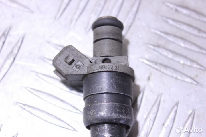 Форсунка двигателя E 124