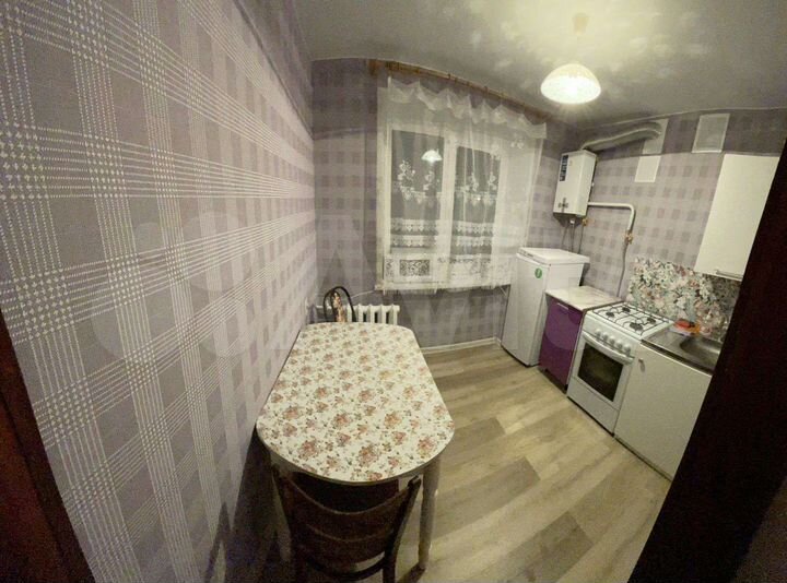 1-к. квартира, 33 м², 3/3 эт.