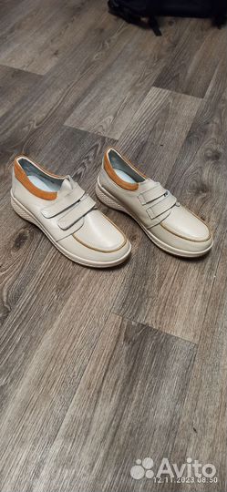 Женская одежда и обувь б/у