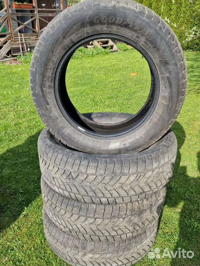 Goodyear UltraGrip Ice 265/60 R18 114T