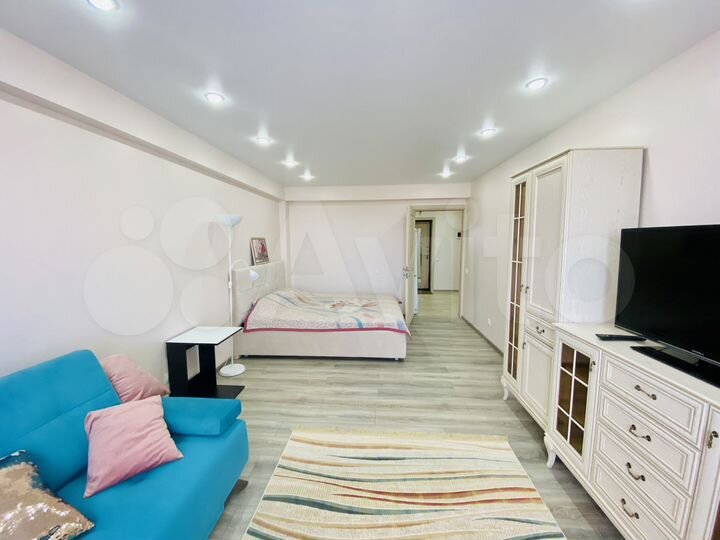 2-к. квартира, 56 м², 6/9 эт.