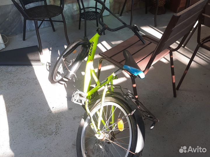 Велосипед novatrack 20 vector