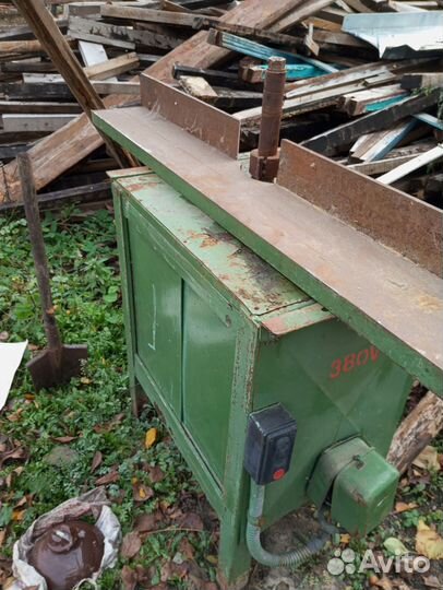 Фрезерный станок по дереву