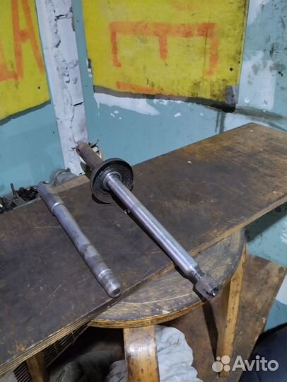 Оси переднего и заднего колеса Урал Днепр