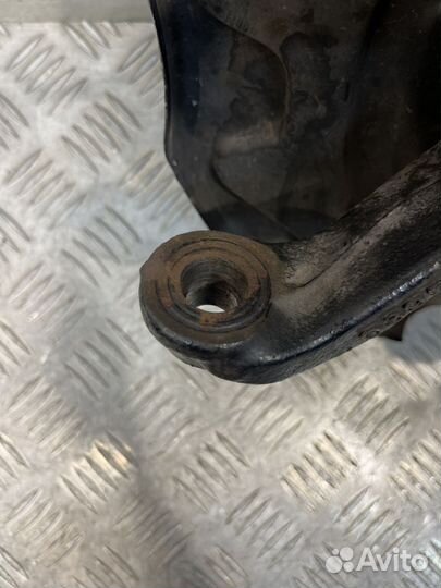 Кулак поворотный передний левый Volkswagen Teramon