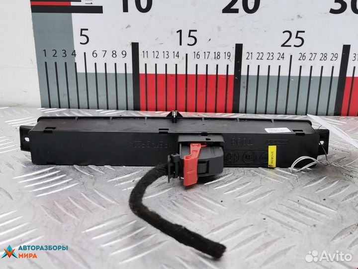 Кнопка аварийной сигнализации Fiat Doblo рест