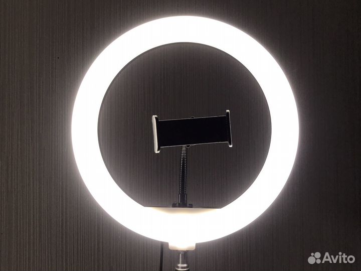 Кольцевая лампа со штативом бу