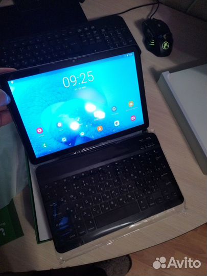 Новый планшет трансформер 6/128 Umiio P60Pad