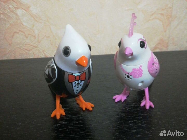 Птички поющие, цена за обе