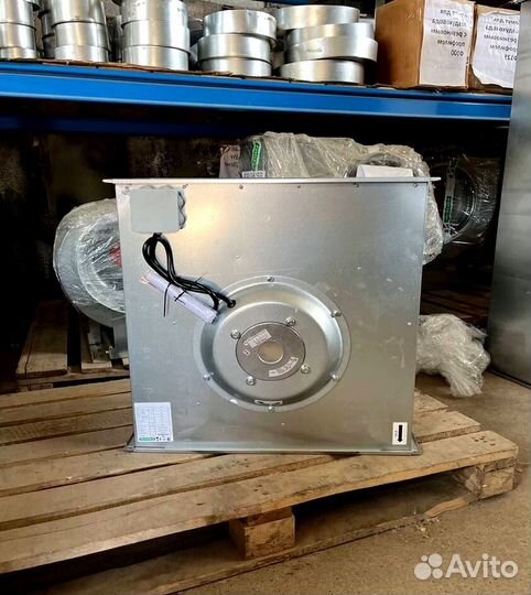 Вытяжной прямоугольный вентилятор