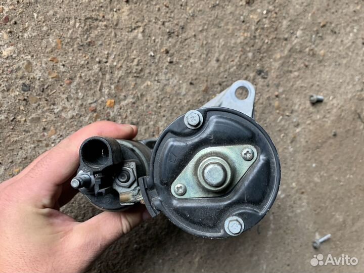 Стартер на skoda octavia a5 0am911023T