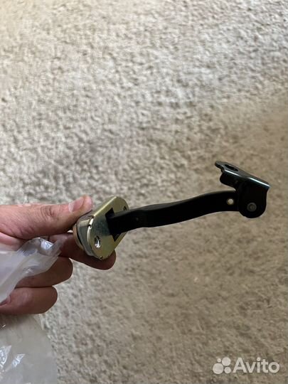 Дверной огранечитель Инфинити