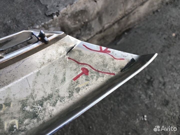 Молдинг переднего бампера Митсубиши Аутлендер 3