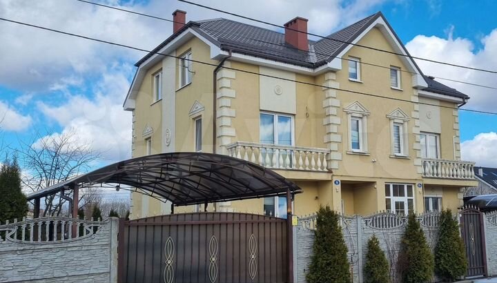 Таунхаус 165 м² на участке 3,8 сот.