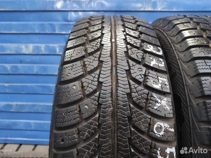 Gislaved Nord Frost 5 225/65 R17 102H