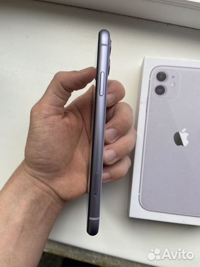 iPhone 11, 64 ГБ