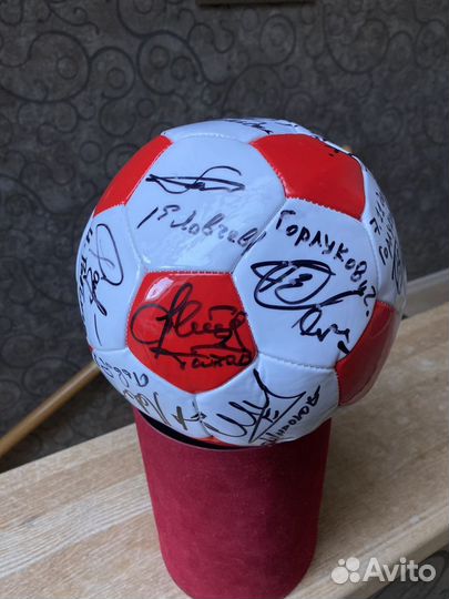 Футбольный мяч чм 2018 с автографами