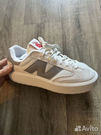 Кроссовки женские new balance