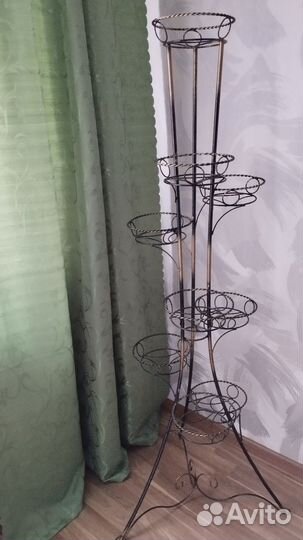 Подставка для цветов напольная металлическая