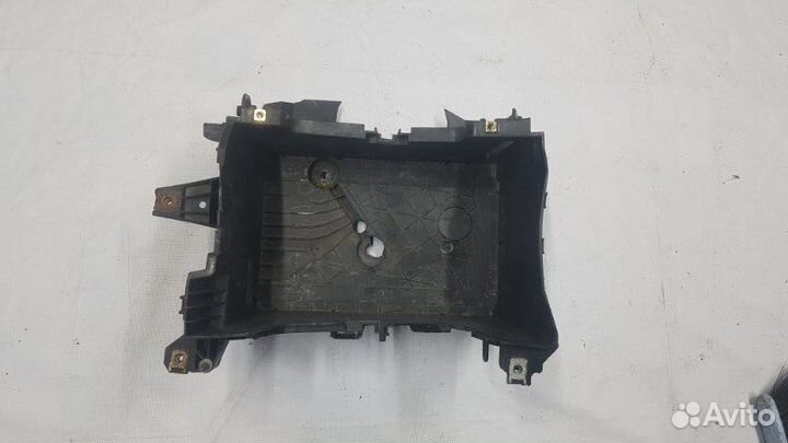 Площадка акб Renault Megane 3 K4M 2009