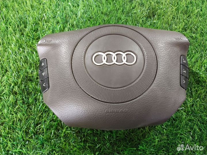 Подушка безопасности водителя Audi A6 (С5) II