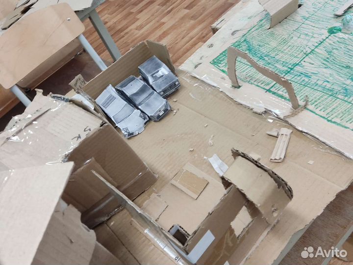 Город из картона