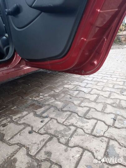 Запчасти на рено логан