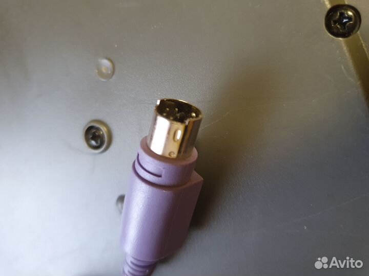 Клавиатура genius k639 ps/2 белая