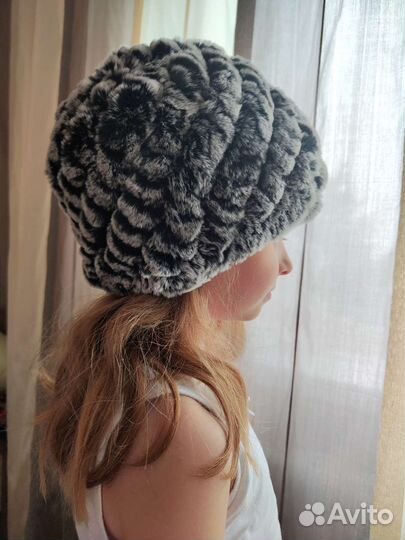 Шапка из натурального меха кролика женская