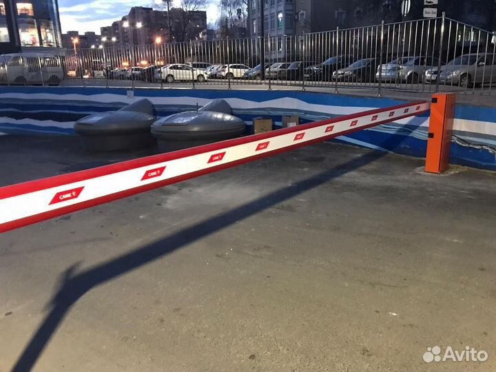 Шлагбаум с монтажом