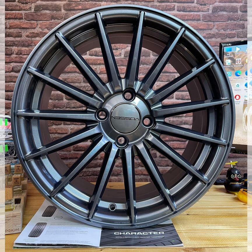 Литые диски Vossen VFS-2 7×R17 4×100