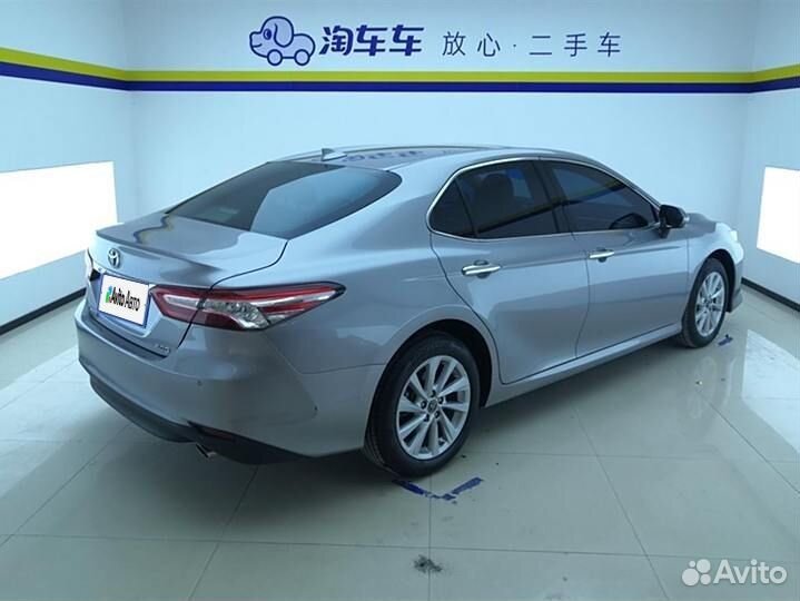 Toyota Camry 2.0 CVT, 2021, 22 700 км