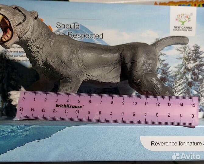 Коллекционные фигурки животных