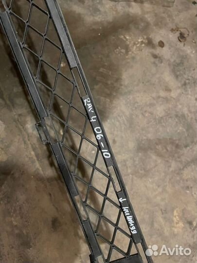 Решетка радиатора Rav 4 Xa 30