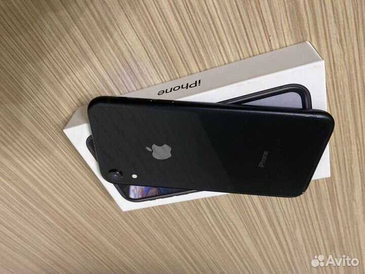 iPhone Xr, 64 ГБ