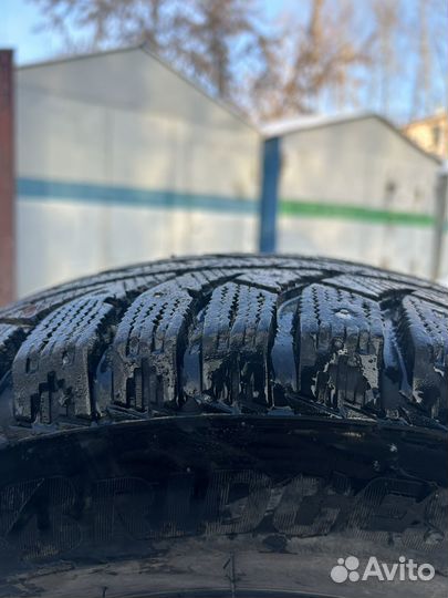 Bridgestone Ice Cruiser 7000S 195/65 R15