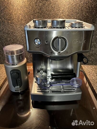 Кофемашина рожковая bork C700