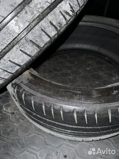 Michelin Pilot Sport 3 235/45 R18
