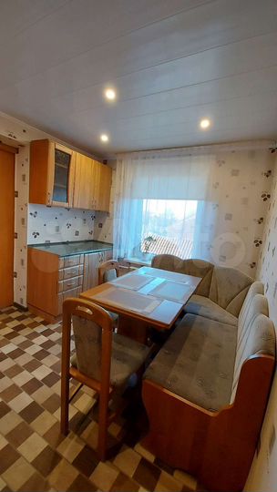 2-к. квартира, 55 м², 3/3 эт.