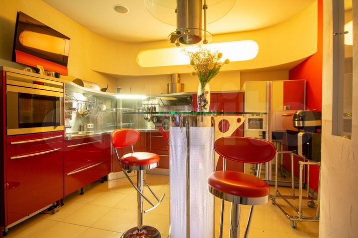 3-к. квартира, 119 м², 5/5 эт.