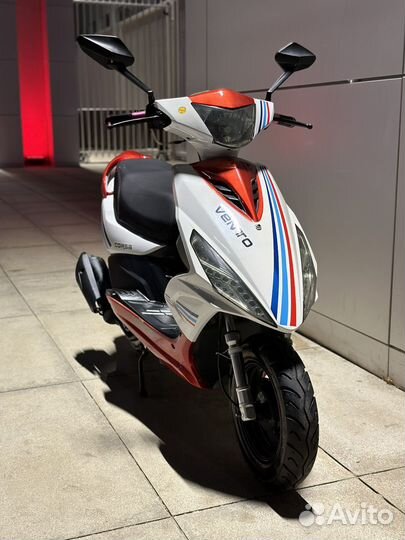 Скутер Vento Corsa 50/150