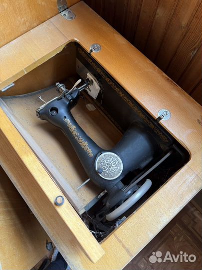 Швейная машинка СССР рабочая